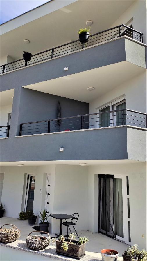 Luxury Apartment Pape Baška Voda Dış mekan fotoğraf