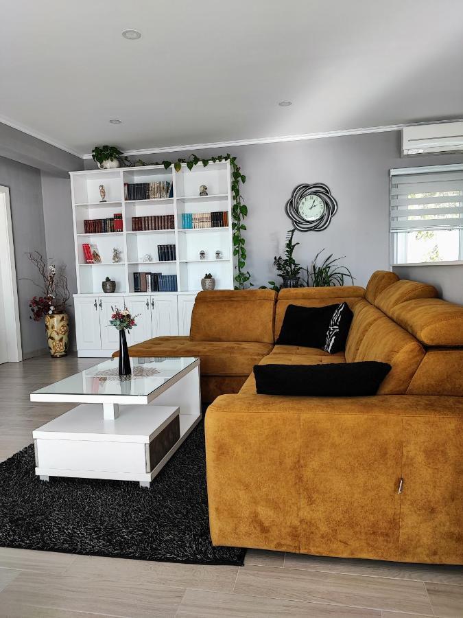 Luxury Apartment Pape Baška Voda Dış mekan fotoğraf
