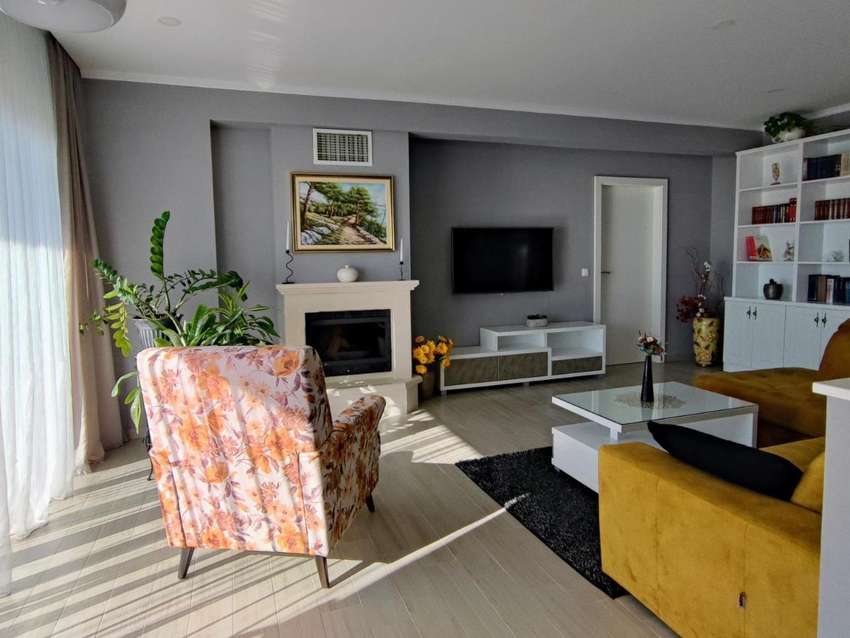 Luxury Apartment Pape Baška Voda Dış mekan fotoğraf